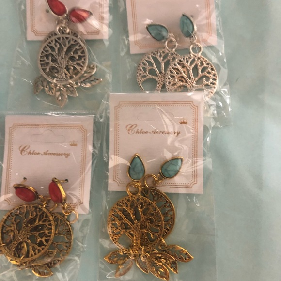 Tree Leaf Gem Earrings - Picture 5 of 6